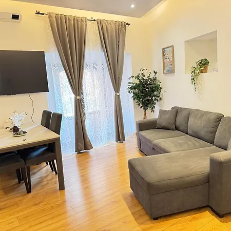 Sweet House Via Dei Gracchi * Roma